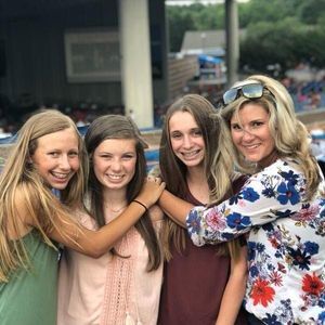 Meet your Posher, Kayci